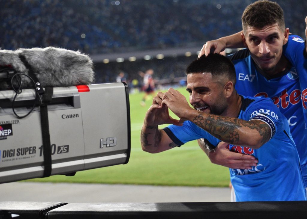 lorenzo insigne esultanza ssc napoli calcio cagliari serie a