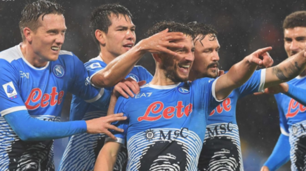 Pagelle Napoli-Lazio, esultanza degli azzurri