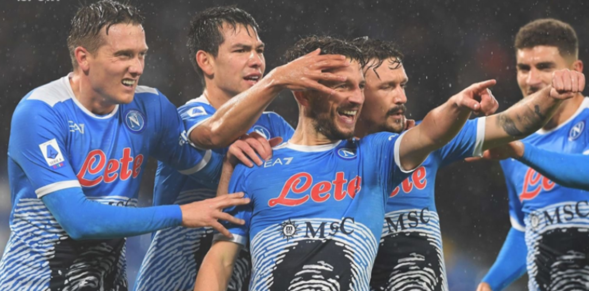 Pagelle Napoli-Lazio, esultanza degli azzurri