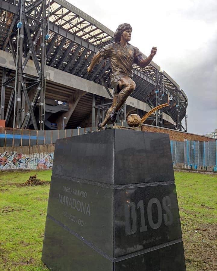 Statua Diego Maradona - conferenza Spalletti