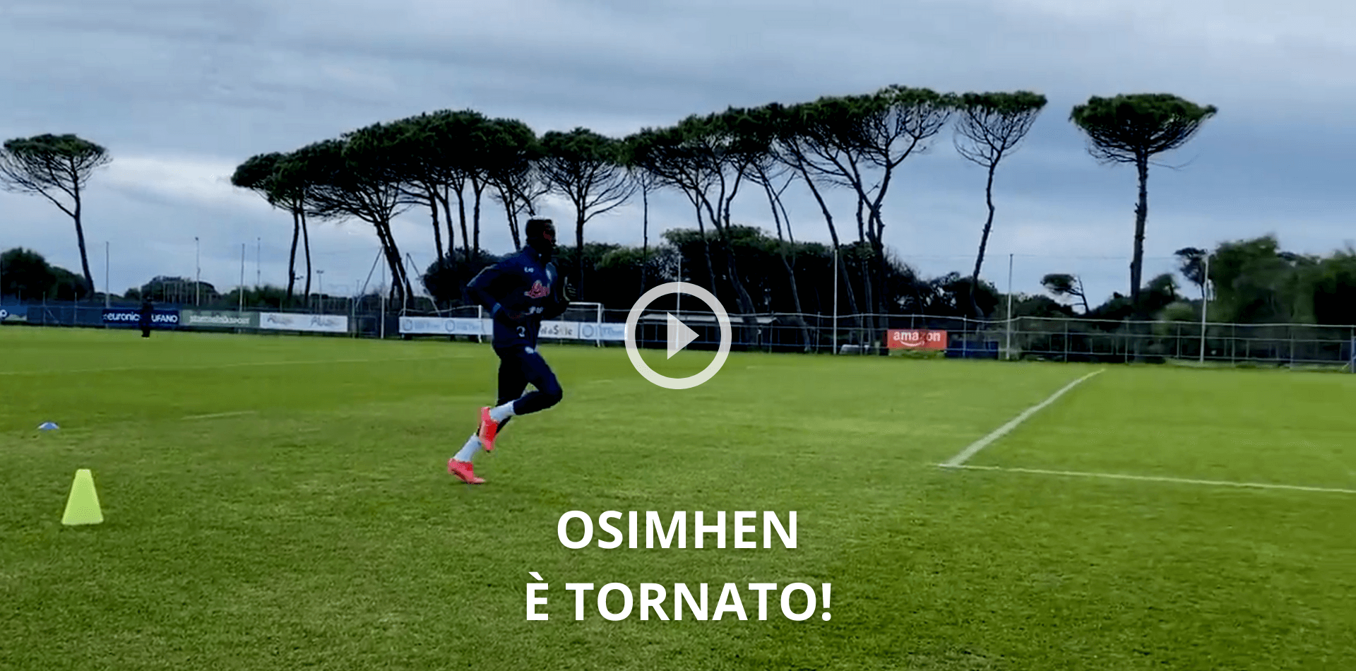 Victor Osimhen tornato ad allenarsi con il Napoli