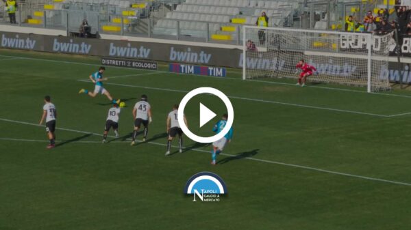 highlights napoli spezia gol kvaratskhelia rigore sintesi video gol napoli 0-1